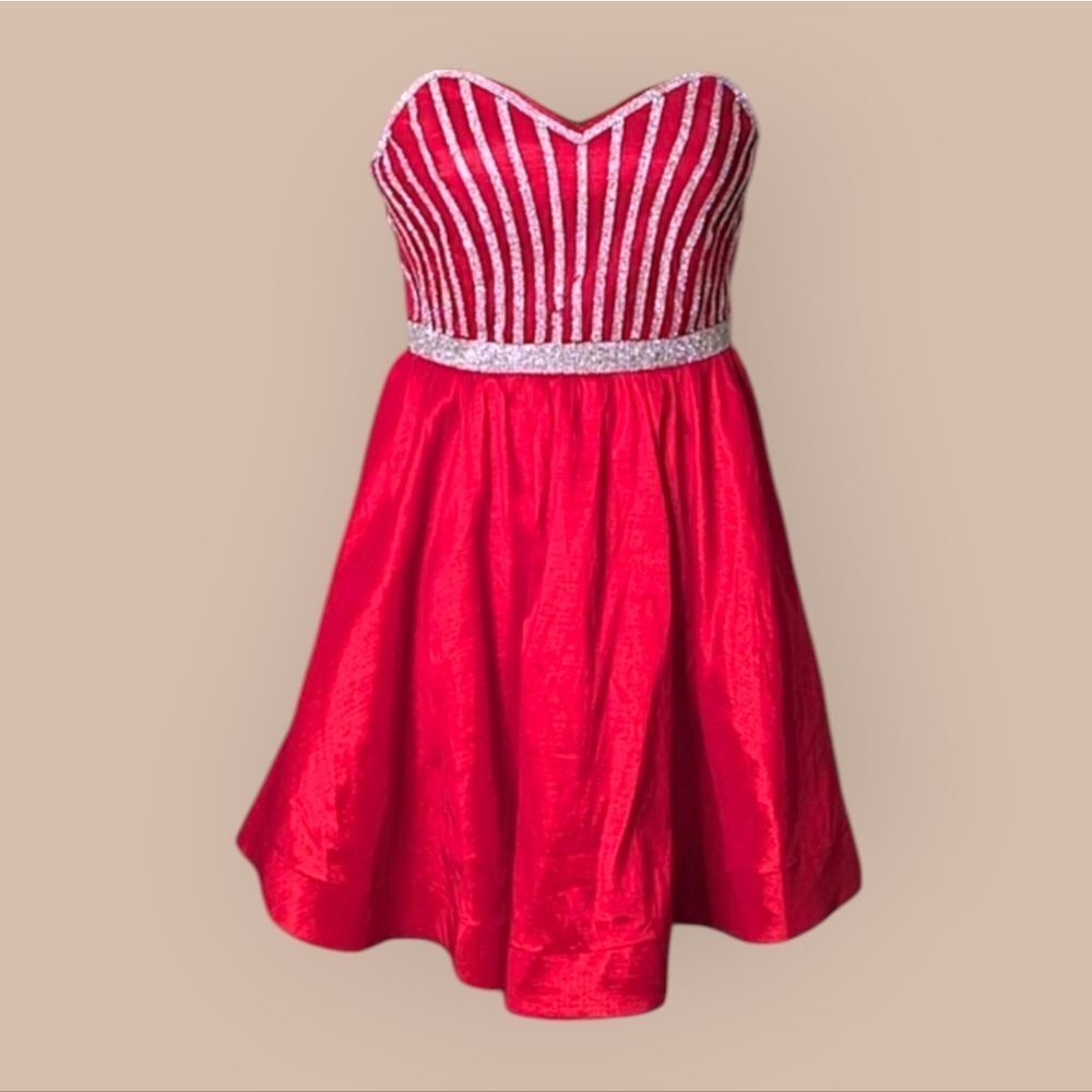 Crystal Doll Bright Red Satin & Sequined Bodice Strapless Cocktail Dress Size 11